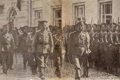 Старое фото: гвардейские казаки в Могилеве