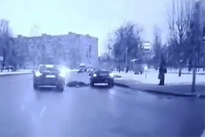 В Могилеве женщину на дороге сбил автомобиль. ВИДЕО