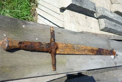 Исчезнувший меч мстиславского рыцаря вернется в Могилев. Видео