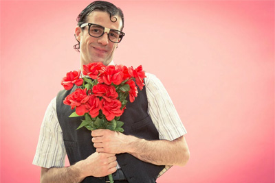 Романтик из Бобруйска похитил 9 роз в цветочном магазине, чтобы подарить жене на День Рождения
