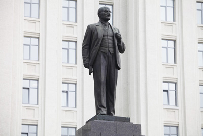 На что пойдут 160000 рублей из городского бюджета, которые выделили для ремонта памятника Ленину?