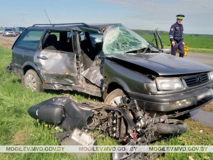 Под Могилёвом при столкновении с автомобилем погиб мотоциклист