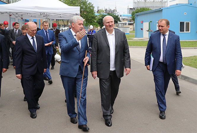 Поедет ли Лукашенко на парад ко Дню Победы в Россию?