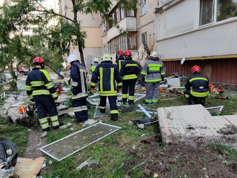 В жилом девятиэтажном доме в Киеве произошел взрыв