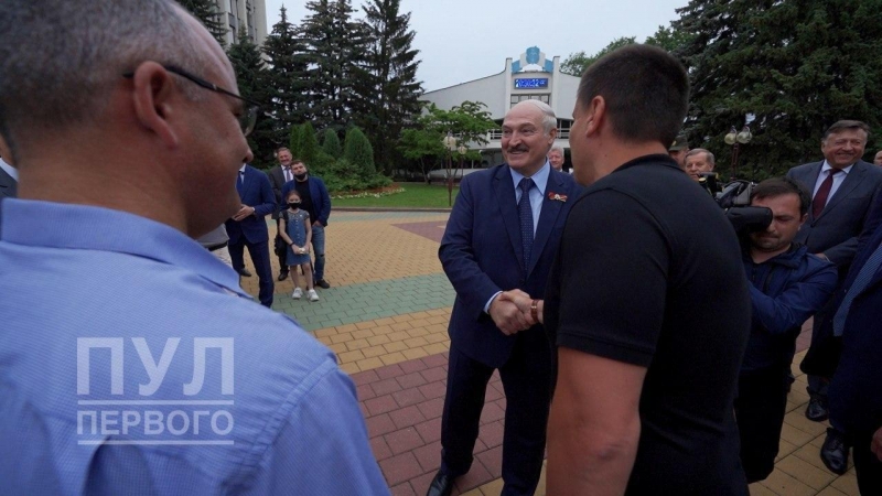 Лукашенко предположил, что другие могут сделать Беларусь лучше