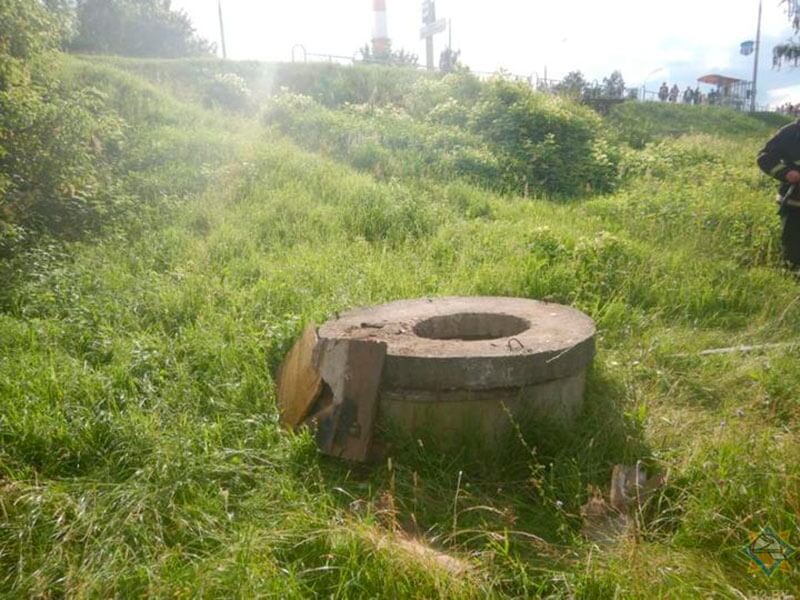 В канализационный колодец упал 11-летний ребенок в Могилёве