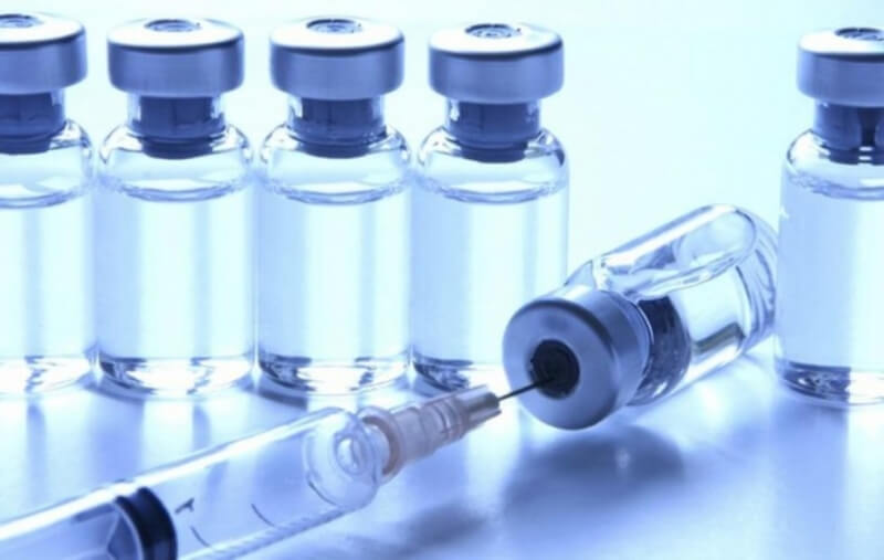 В мире на людях испытывают 17 вакцин от COVID-19 - ВОЗ