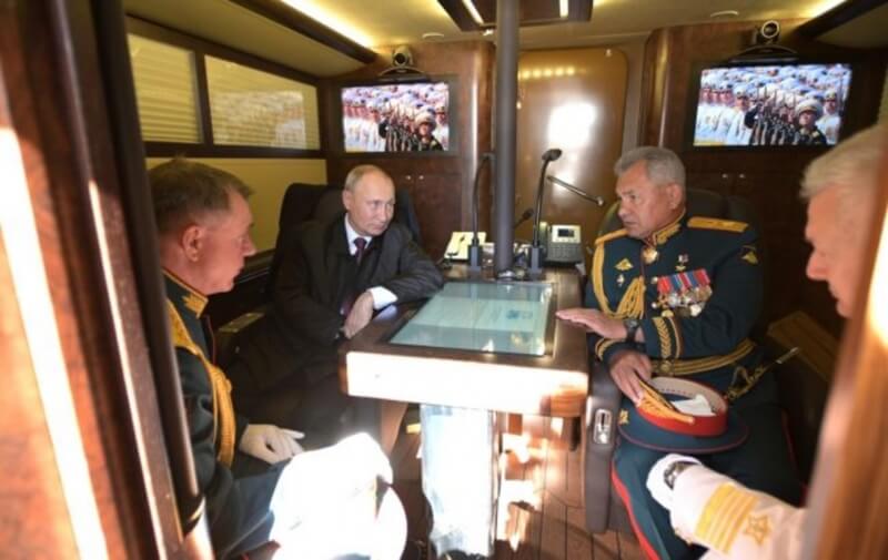 Путин объявил о планах оснастить флот гиперзвуковым оружием