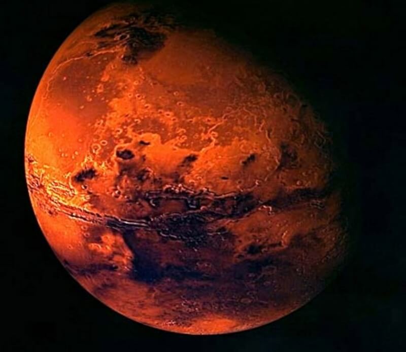 В атмосфере Марса обнаружили метан, который е вырабатывается от живого