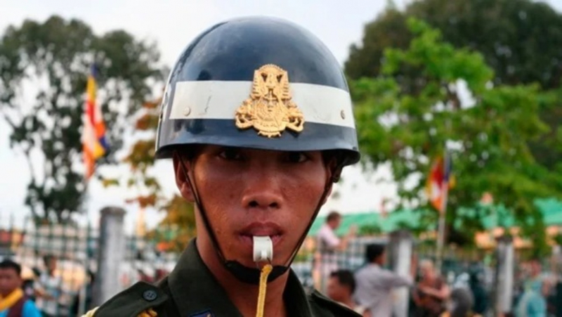 В Камбодже хотят запретить женщинам носить откровенную одежду