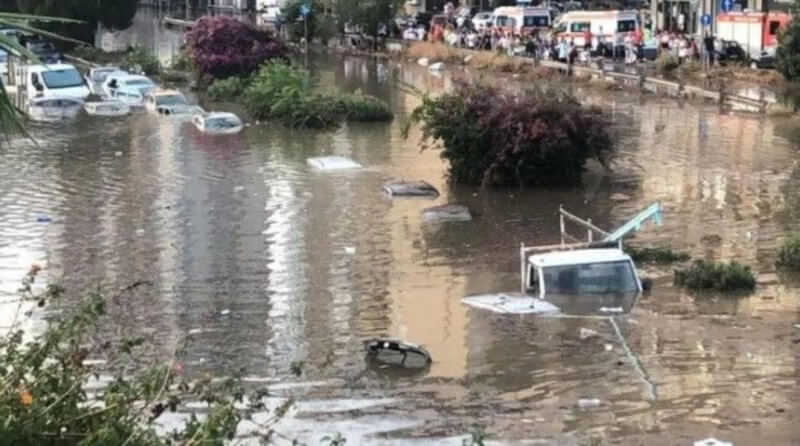 Италию накрыли проливные дожди, вызвавшие сильные наводнения (ВИДЕО)