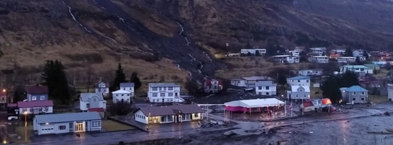 Эвакуировать город пришлось в Исландии - сильные дожди привели к оползням (ВИДЕО)