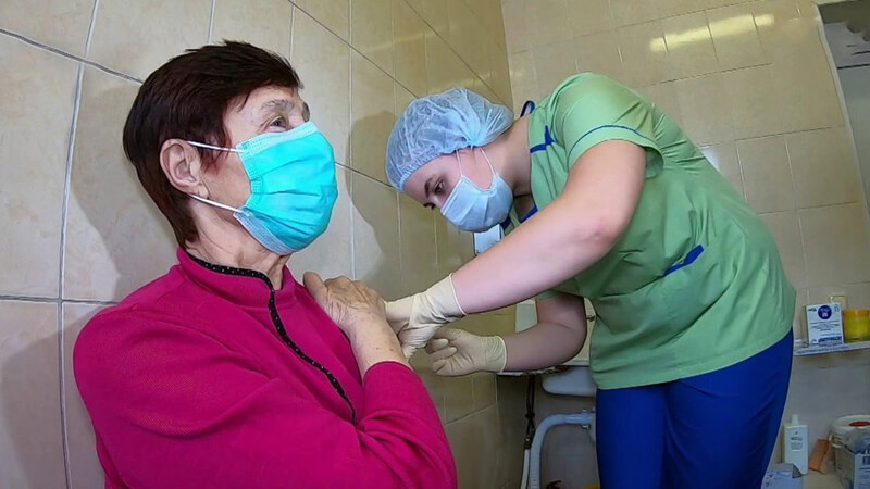 В Могилевскую область приедет вакцина от коронавируса российского производства