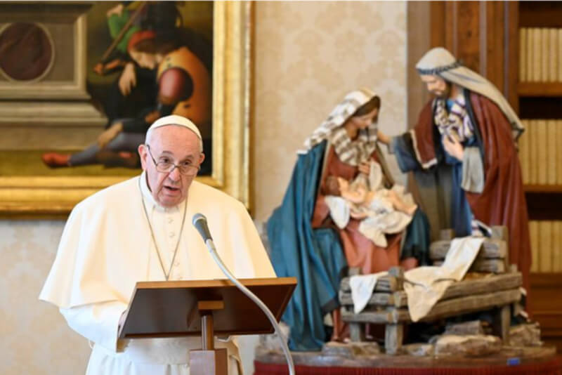 Папа Римский расширил права женщин в церкви