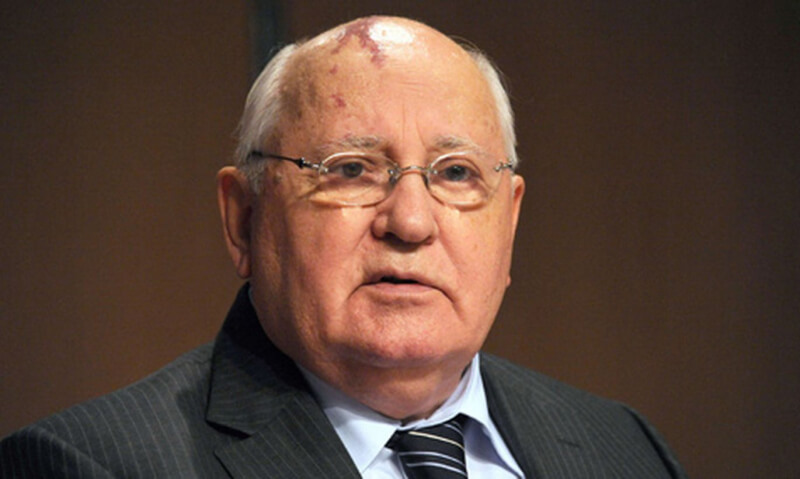 Михаил Горбачев пожертвовал часть Нобелевской премии детской больнице в Могилеве