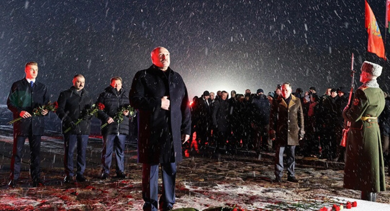 "Мы это помним, и в этом наша сила" - выступление Лукашенко на митинге-реквиеме в Хатыни (Видео)