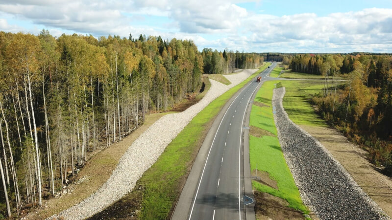 Озеленение вдоль автомобильных дорог  в рамках республиканской акции "Неделя леса"