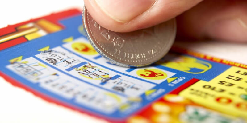 Педагогов Витебска заставляют покупать лотерейные билеты и не только