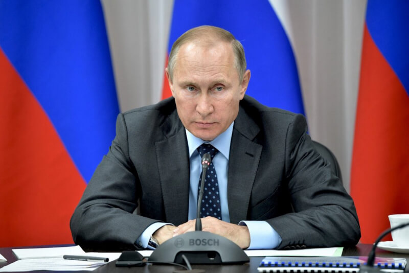 Путин пригрозил быстрым и жестким ответом на "недружественные акции" со стороны других стран