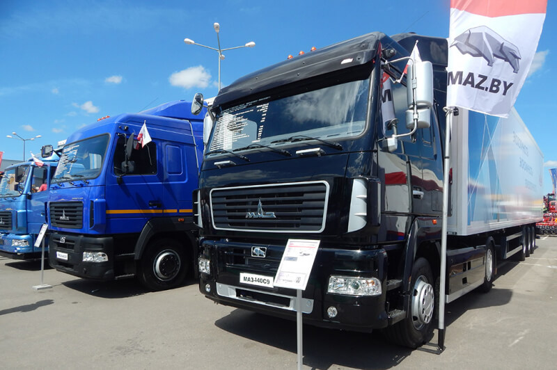 С начала мая Украина вводит спецпошлину на импорт грузовиков и автобусов из Беларуси