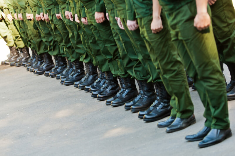 В Беларуси началась отправка призывников, призванных на срочную военную службу