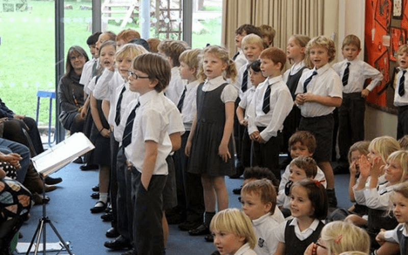 Польские ученики 4-8 классов вернулись в школу после полугода "дистанционки"