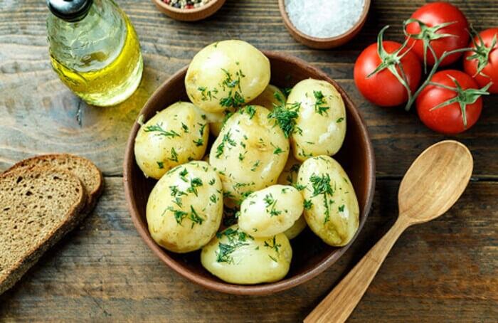 Медики рассказали об уникальных свойствах картофеля для здоровья