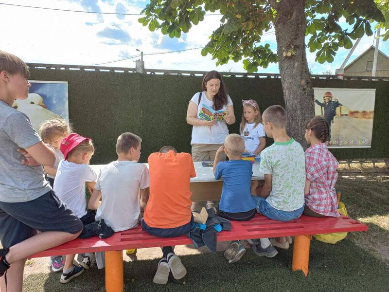 Отдел обслуживания школьников младших классов областной библиотеки пополнился книгами белорусских авторов