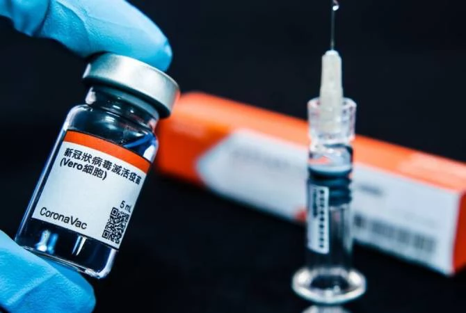 В Беларусь прибыла крупная партия вакцины от коронавируса из Китая