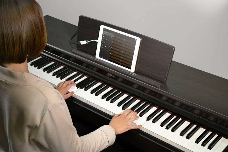 Может ли электронное пианино заменить акустическое?