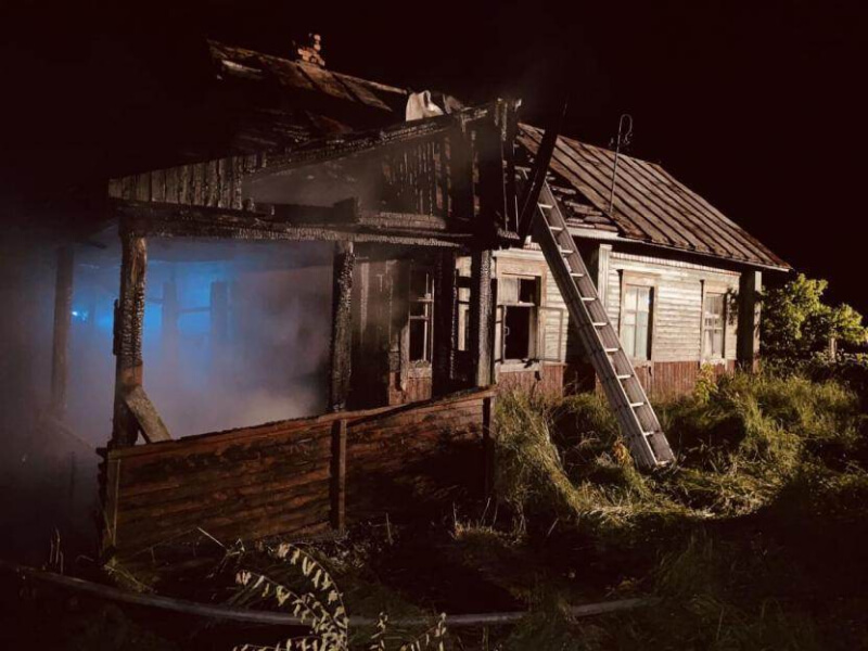 В Кировском районе во время грозы молния попала в дом