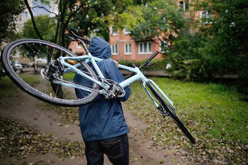 41-летний могилевчанин укатил велосипед пенсионера