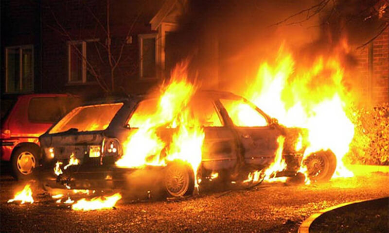 Мужчина из Могилева пытался потушить пожар в своем гараже и получил ожоги