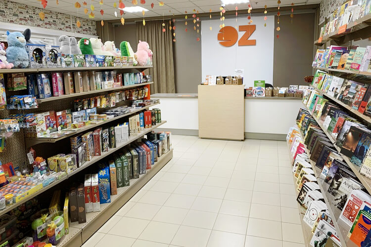 OZ встречает 23-летие с 11 млн проданных книг. Смотрите, что читают белорусы