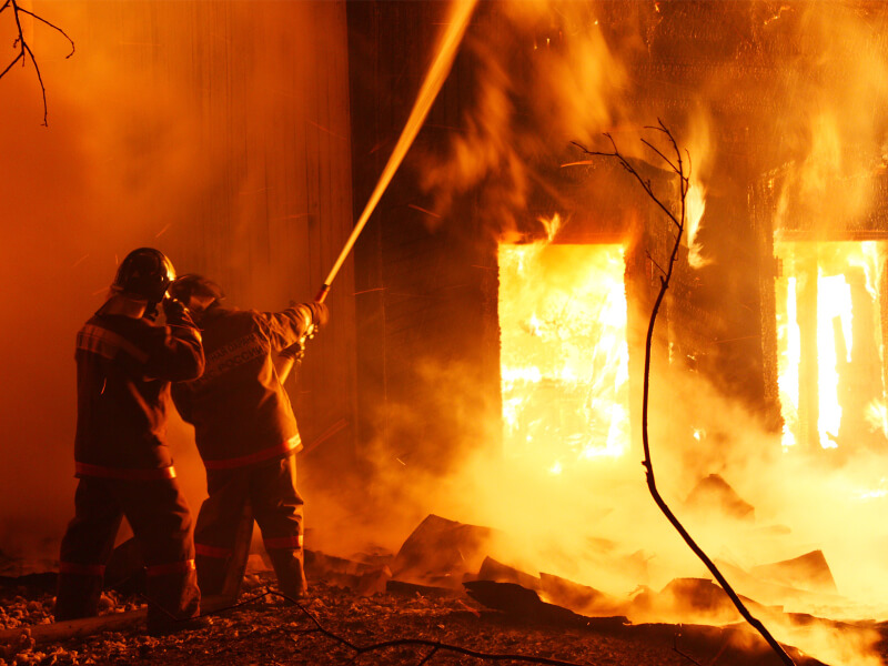 В Могилеве пенсионер сгорел в пожаре, который произошел на уличной площадке