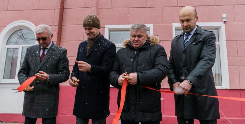 В Могилеве сегодня торжественно открыли новую воркаут-площадку, которую построили за десять дней
