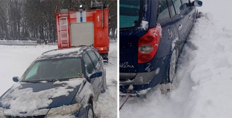Под Бобруйском в снегу застрял автомобиль с инвалидом. Вытащили спасатели