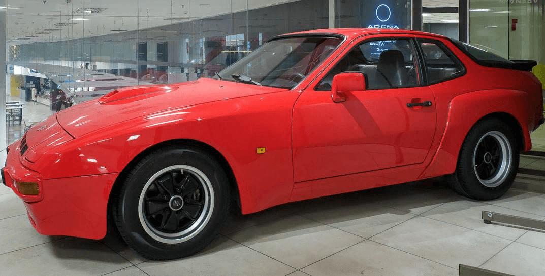 Житель Могилева сделал из Porsche 924 версию Carrera GT и теперь продает. За сколько?