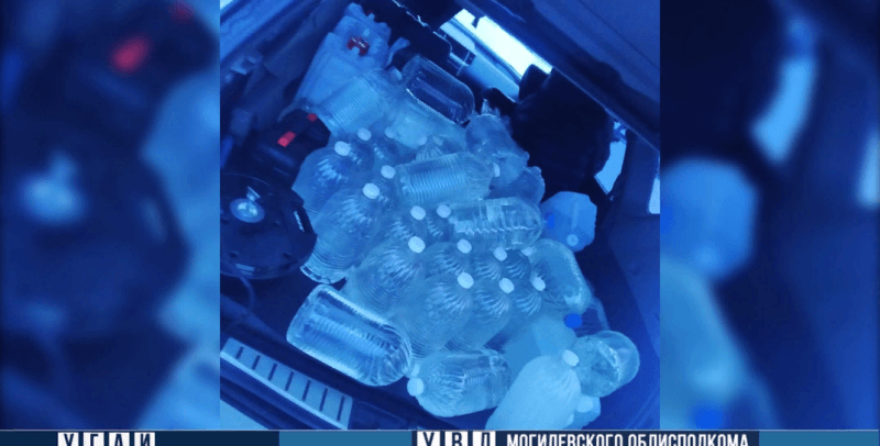 В Осиповичском районе сотрудники ГАИ остановили водителя, незаконно перевозившего 500 литров спирта