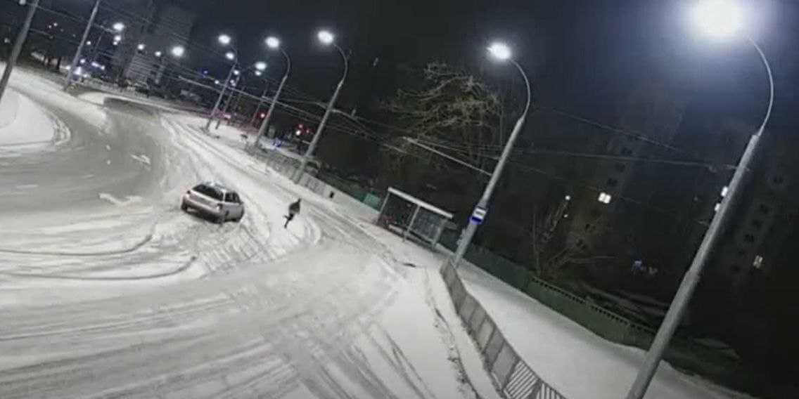 В районе улицы Космонавтов в Могилеве нетрезвый водитель пытался сбежать от инспектора ДПС