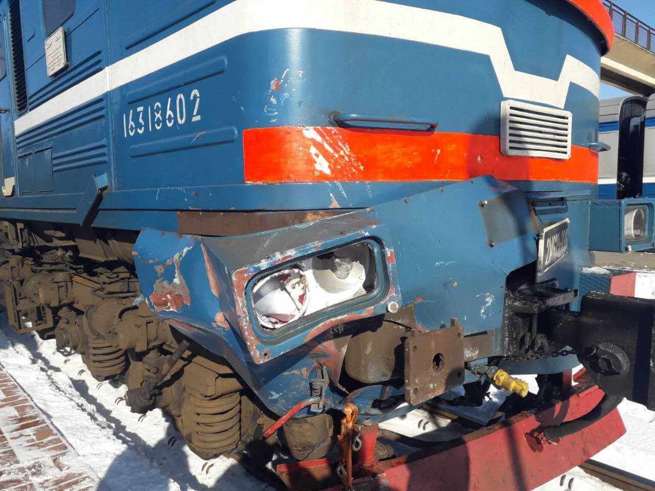 Поезд сбил грузовой автомобиль на ж/д переезде в Кричевском районе