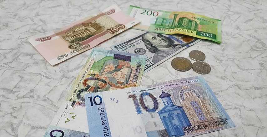 Белорусский рубль ослаб к основным валютам на торгах 1 марта