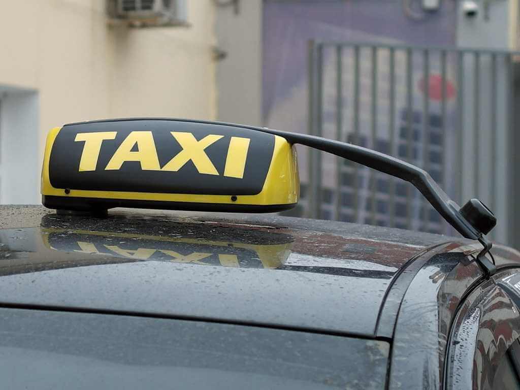 В Могилеве владелец компании такси недоплатил 185 тысяч рублей налога