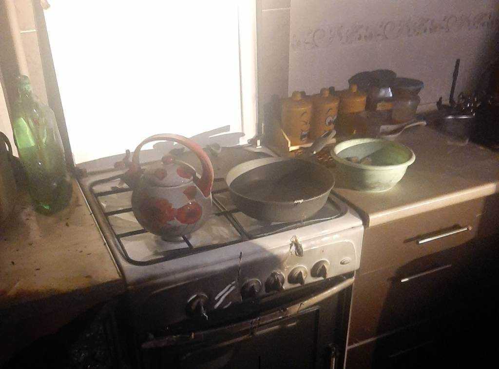Пожар в Осиповичах: хозяйка квартиры перепутала бутылки с соком и бензином