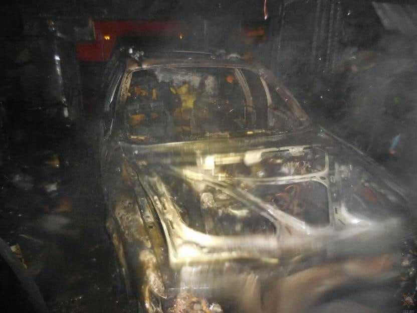 Спасая автомобиль, пенсионер получил ожоги в Бобруйском районе