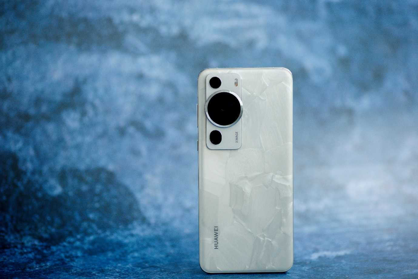 Скоро на предзаказе в Могилеве: обзор многообещающего смартфона Huawei P60 Pro с дизайном-жемчугом и светосильной камерой
