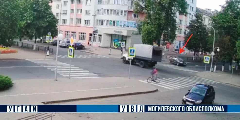 Водитель испугался и скрылся с места происшествия в Могилевской области