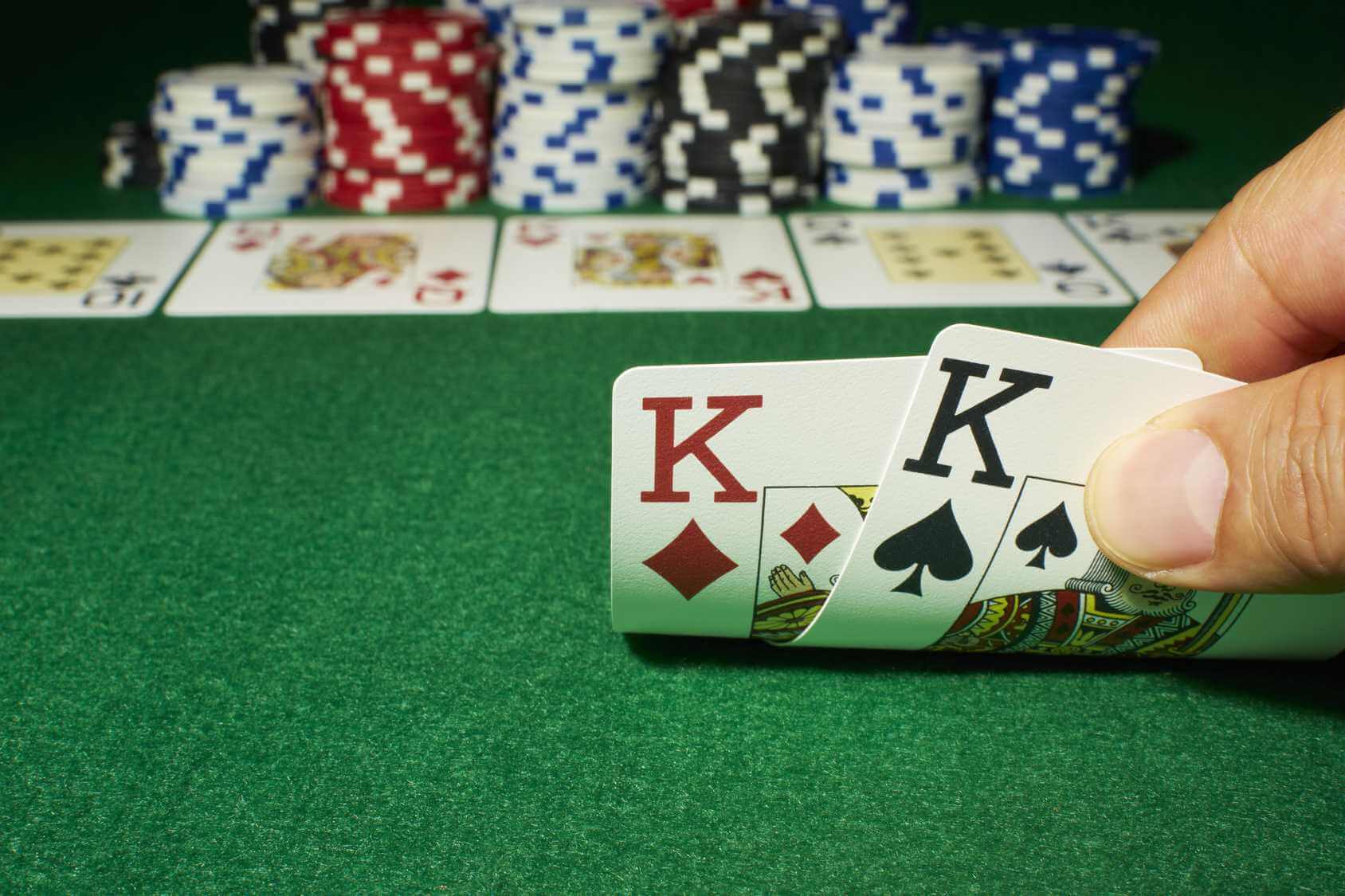 Правила расписного покера: в чем специфика игровой дисциплины?