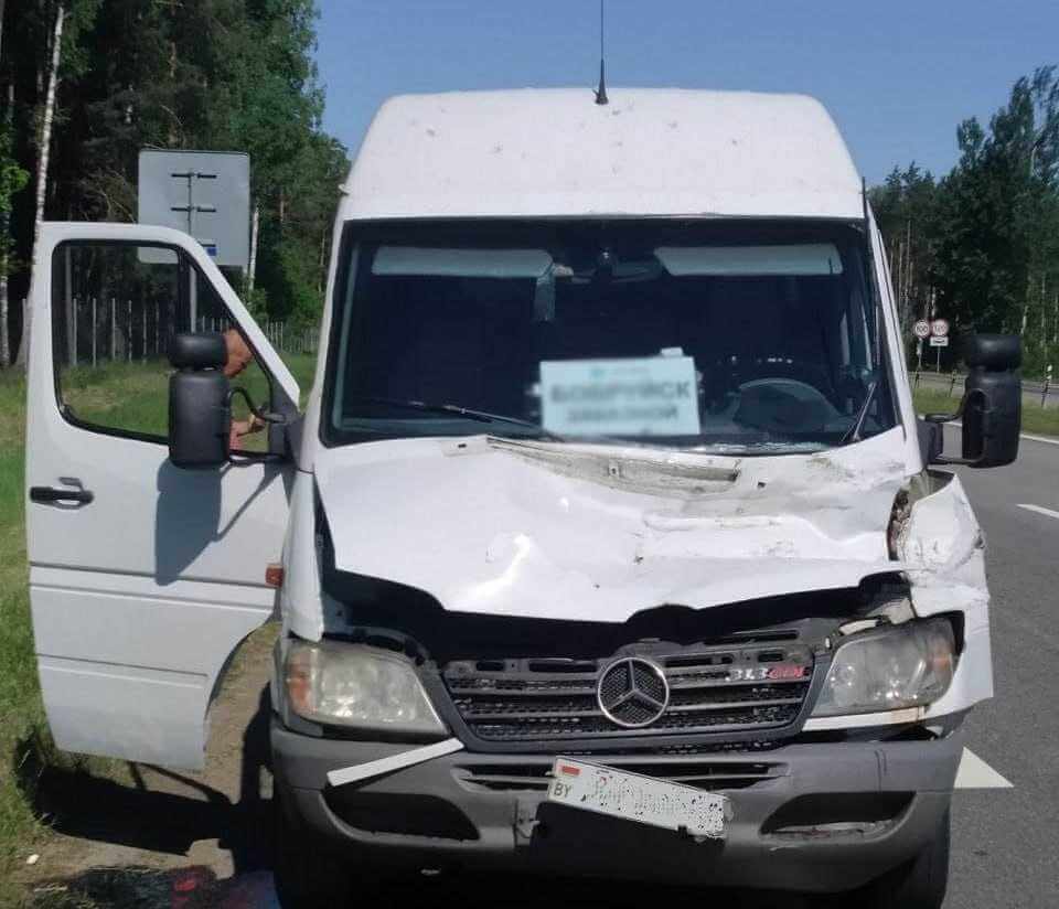 Пассажирка пострадала в результате столкновения маршрутки и ГАЗ в Осиповичском районе