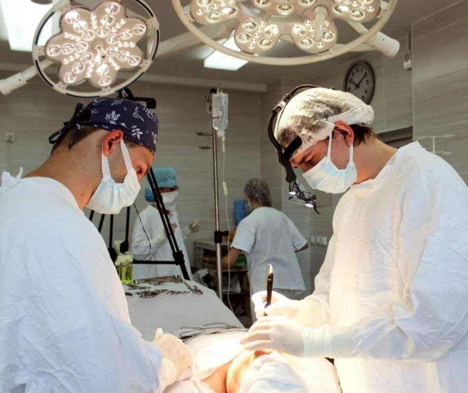 В Могилеве  провели нетипичную операцию по удалению опухоли на шее